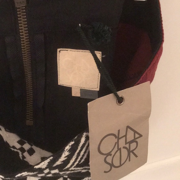 Patterned mini skirt - NWT - Picture 3 of 3